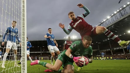 Everton loses at home to West Ham United