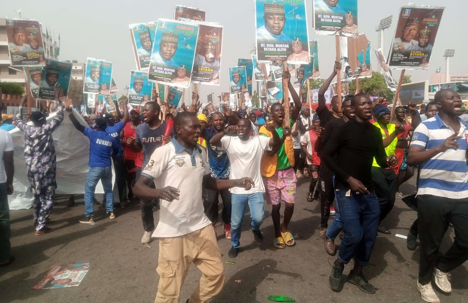 Funfair, Processions As Sidelines  Of APC Convention