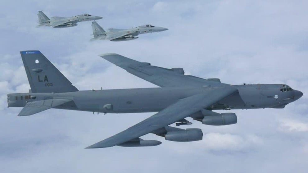 US Plans To Deploy B-52 Bombers To Australia