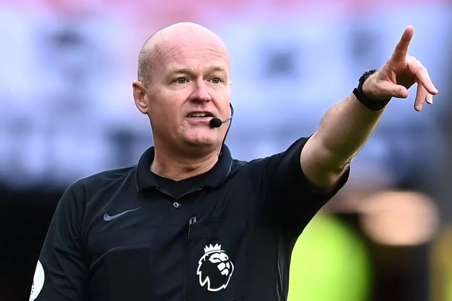 Referee Association Bars Lee Mason From VAR Duty After Blund