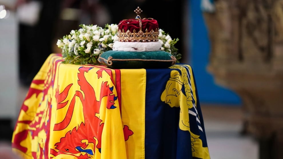 Queen Elizabeth: Late Monarch's Coffin To Arrive At Westmins