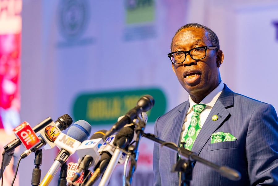 Okowa Begs Delta Exco For Forgiveness