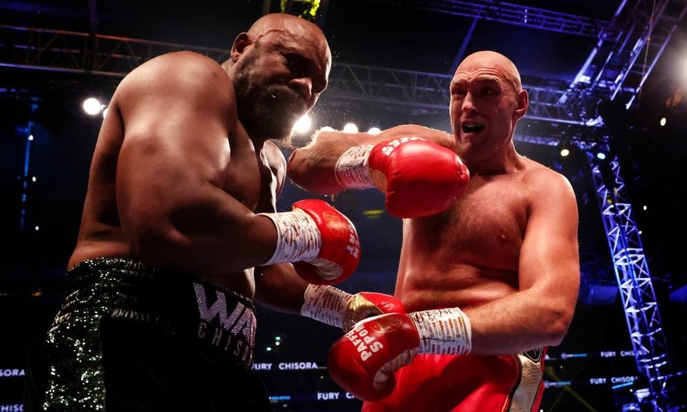 Tyson Fury Crushes Chisora To Retain WBC Heavyweight Title