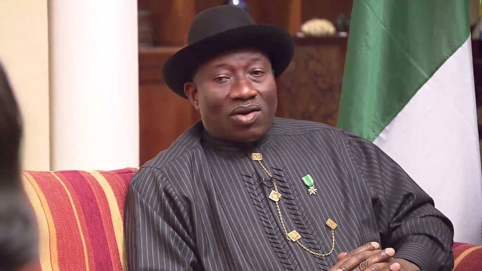 Jonathan Meets APC Chairman After Rejecting Presidential For