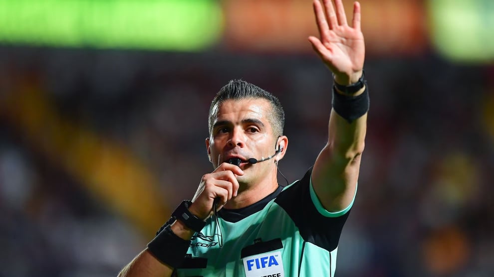 Mexican Referee Facing 12-Match Ban For Kneeing Player