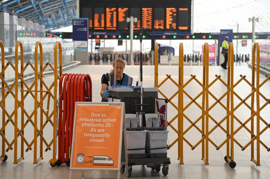 Strikes Paralyse Transport Network In  London 