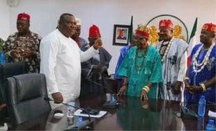 2023: Enugu North Monarchs Present ‘Ofo’ To Ugwuanyi, En