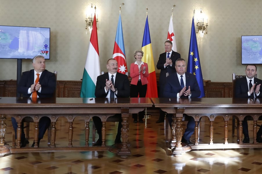 Georgia, Hungary, Azerbaijan, Romania Sign Gas Deal To Europ