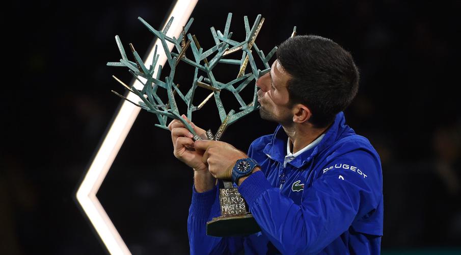 Djokovic Defeats Medvedev To Win Paris Masters Title