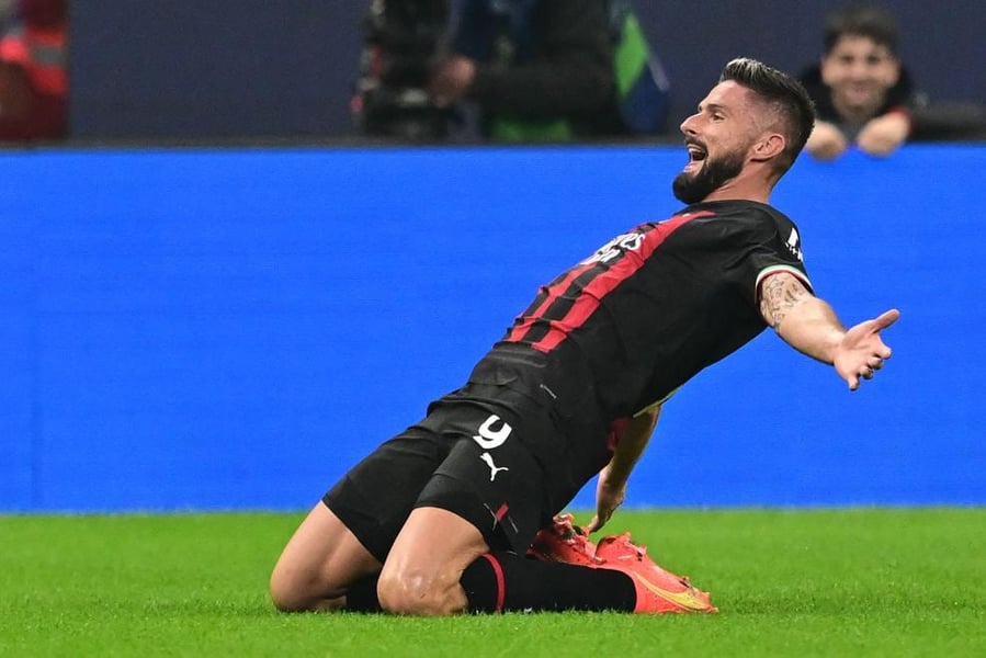 UCL: Giroud Stars For AC Milan To Defeat Salzburg, Reach Rou