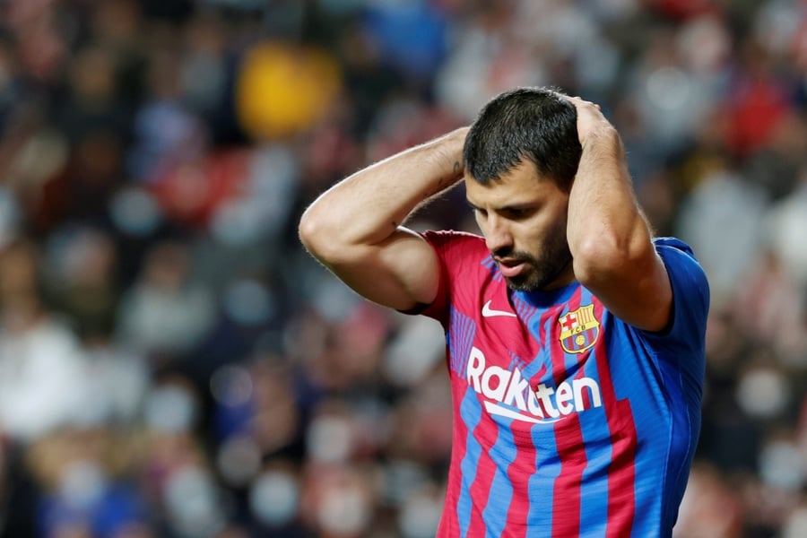 Barca's Aguero Faces Football Retirement Over Heart Problems