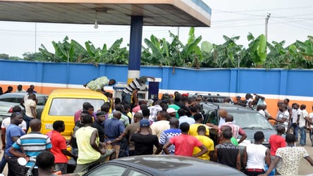 Fuel shortage:  Lagos major marketers distribute petrol to f