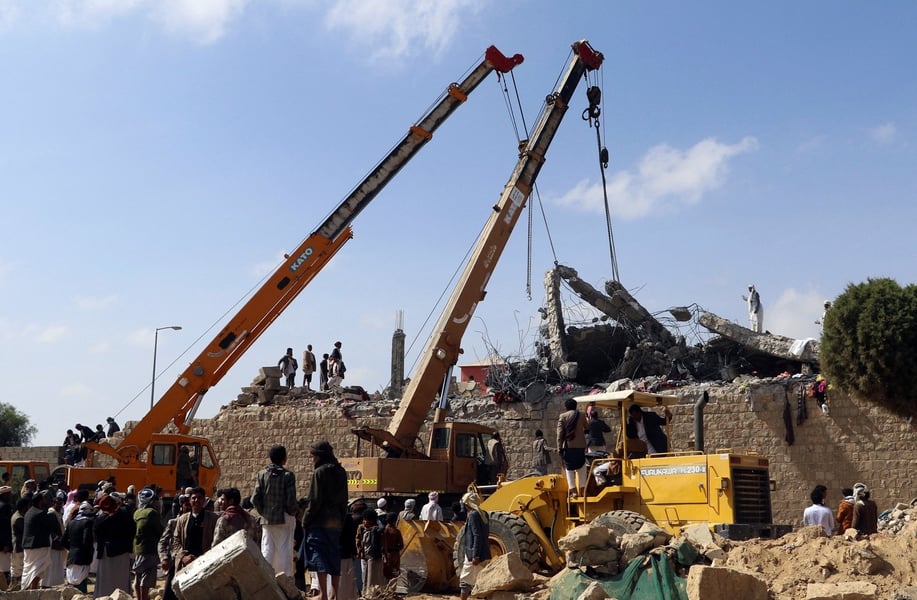 Air Strike Kills 82 In Yemeni Prison