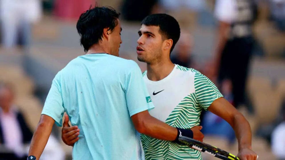 Alcaraz Holds Off Daniel To Move Into French Open Third Roun