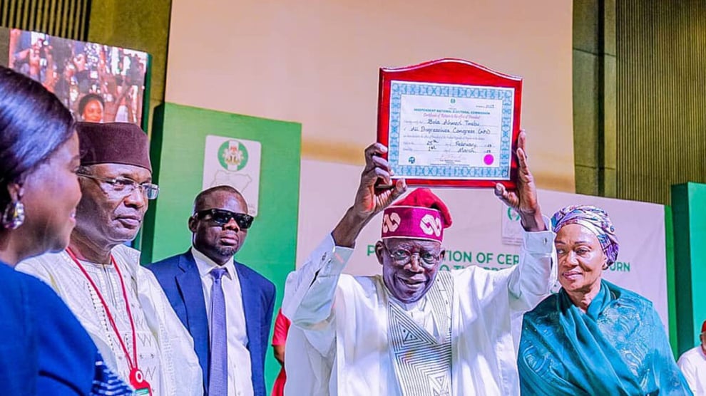 President-Elect, Vice President-Elect Receives Certificates 