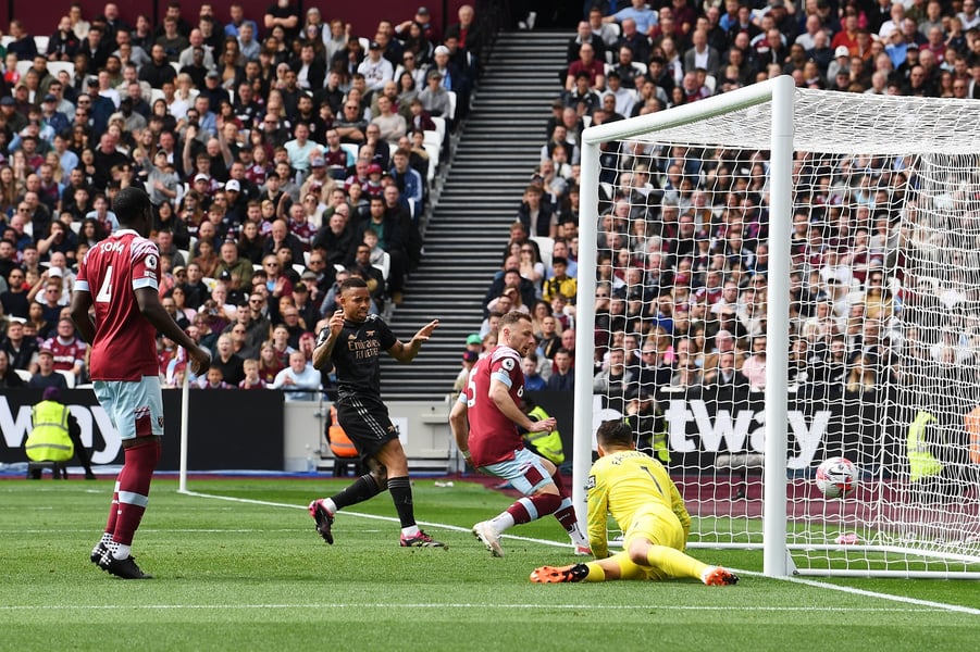 EPL: West Ham Equalize Arsenal To Keep Title Race Alive