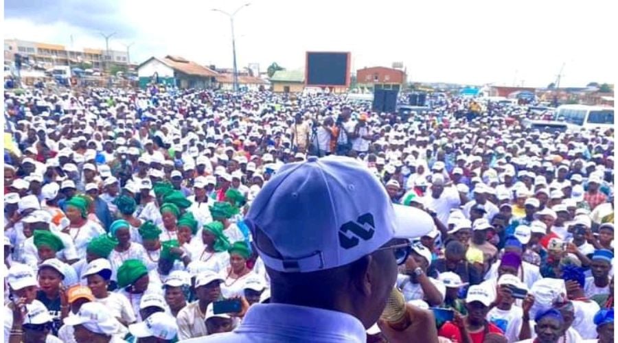 Oyetola Leads Supporters In Walk For Tinubu In Osogbo [Photo