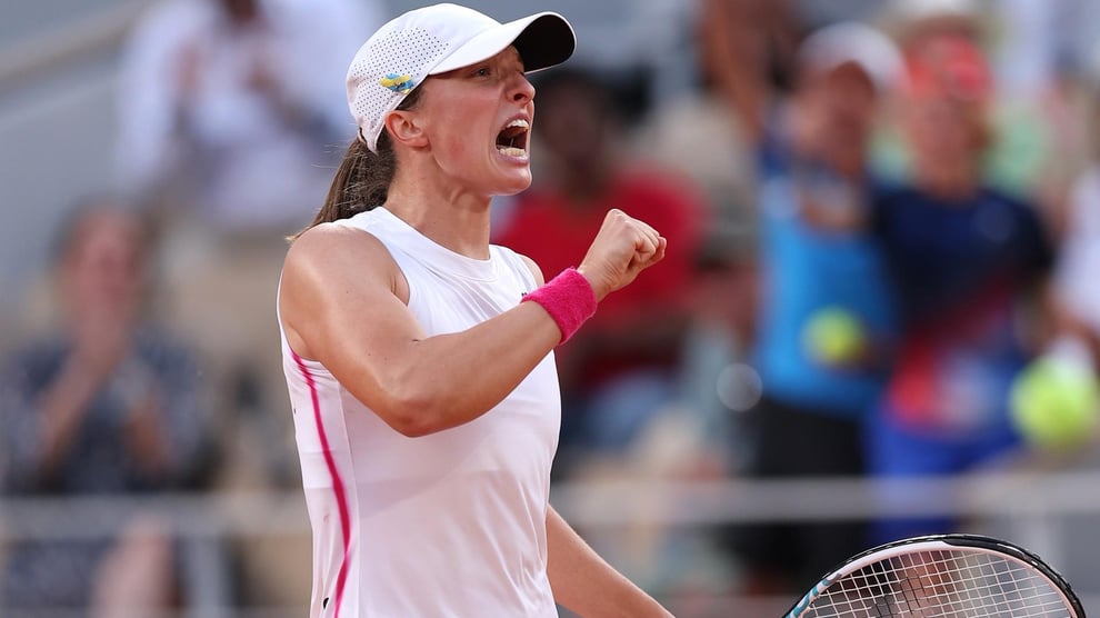 Swiatek Reaches Back-To-Back Finals At Roland Garros