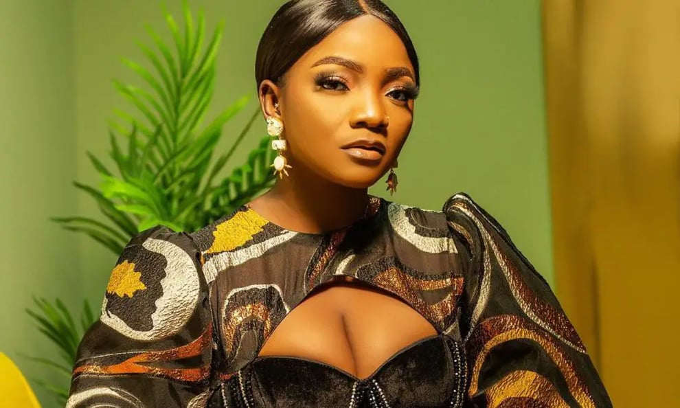 Simi Slams Burna Boy's Fan Over Remark About Her Husband