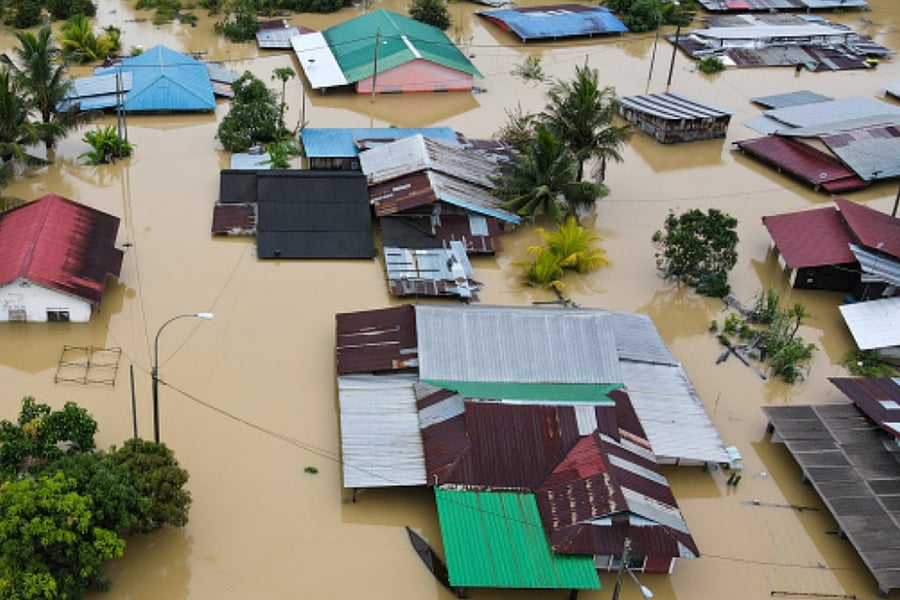 Malaysia: Four Dead, 40,000 Evacuated Over Floods