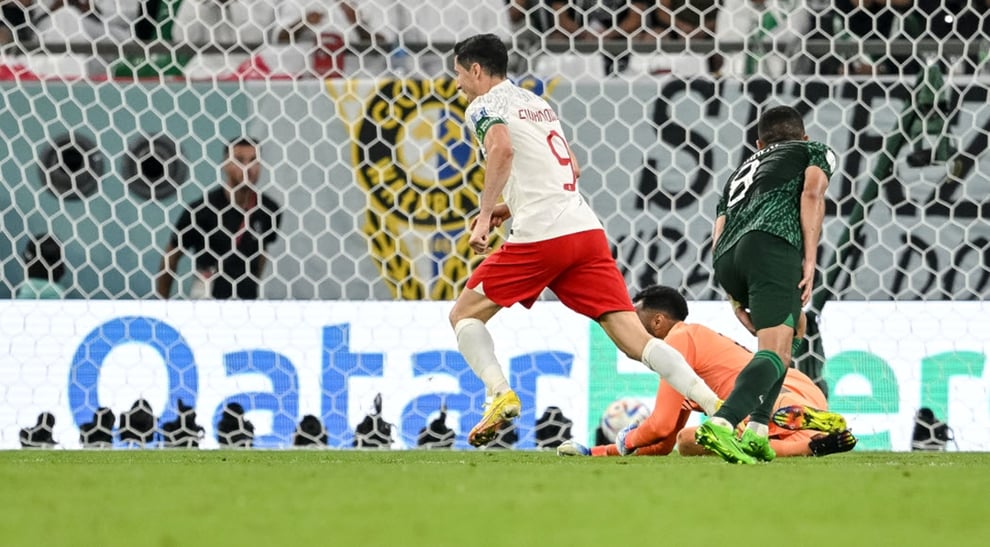 Lewandowski Stars For Poland In 2-0 Win Over Saudi Arabia