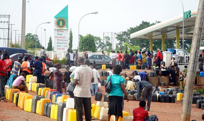 Residents buy fuel N1,000 per litre as scarcity hits Kaduna