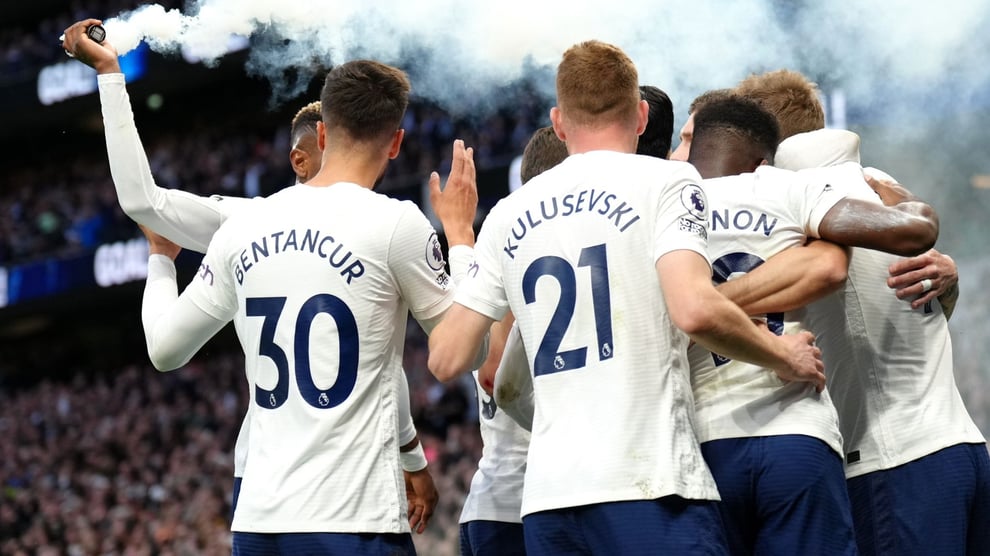 EPL: Tottenham's Kane, Son Demolish 10-Man Arsenal To End Fo