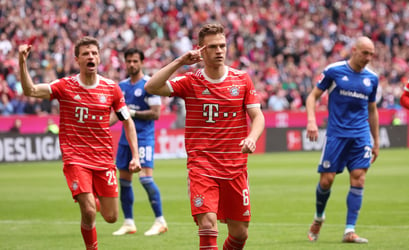 Bundesliga: Bayern Munich Crush Schalke 04 To Extend Lead At