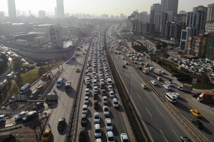 Traffic Woes Continue In Istanbul As More Vehicles Are Bough