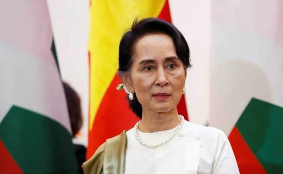 Myanmar: Military Dissolves Former Leader Aung San Suu Kyi�