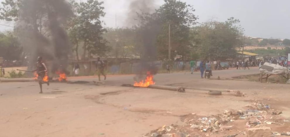 VIDEO: One Shot As Protest Rocks Abeokuta Over Naira, Fuel S