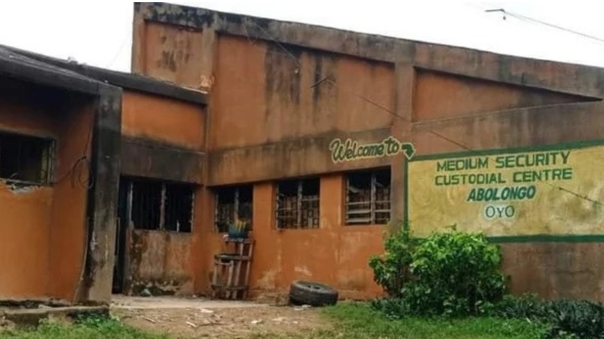 Police Uncover Bomb At Oyo Prison Four Days After Jail Break