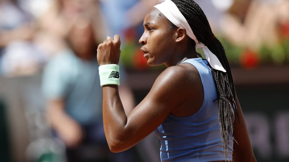 Gauff Survives Early Scare To Win Opening Match At Roland Ga