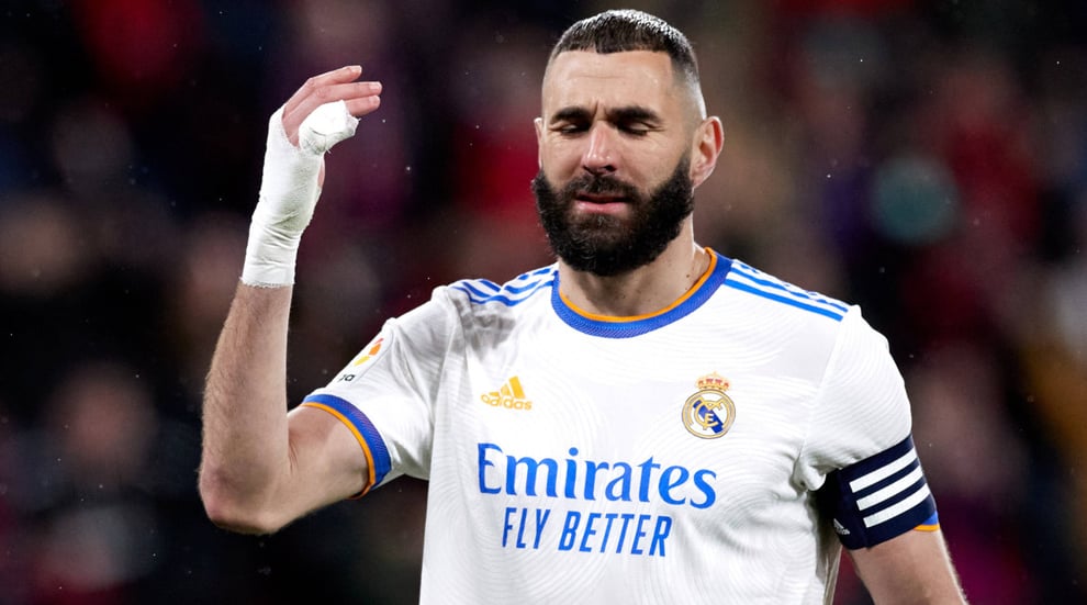 Real Madrid To Face Al Ahly Without Injured Benzema, Courtoi