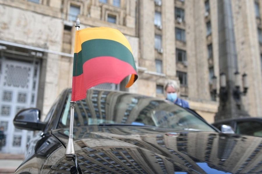 Lithuania Approves Expulsion Of Russian Charge D'Affaires