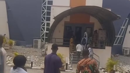 Bank Customer Attempts To Set Self Ablaze In Ogun
