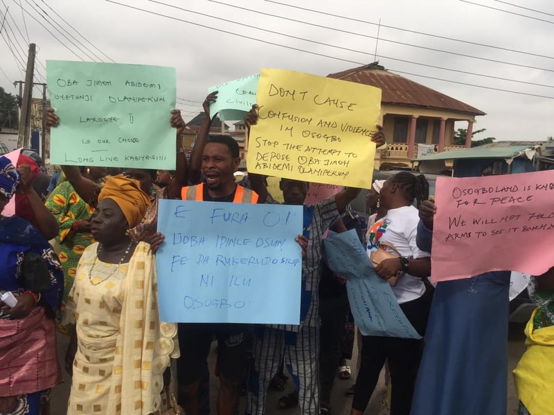 Protesters Storm Osogbo Over Rumoured Plan To Dethrone Ataoj