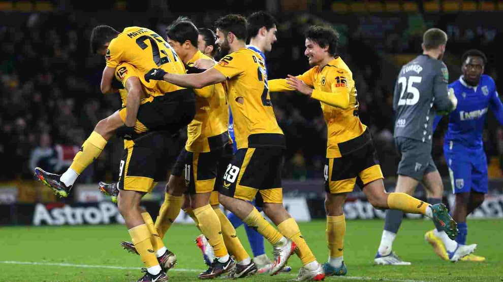 Carabao Cup: Lopetegui Grabs First Wolves' Win In 2-0 Victor