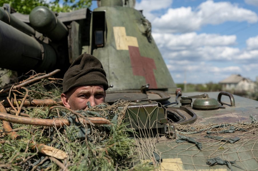 Russian Forces Flee Ukraine City Over Fear Of Encirclement