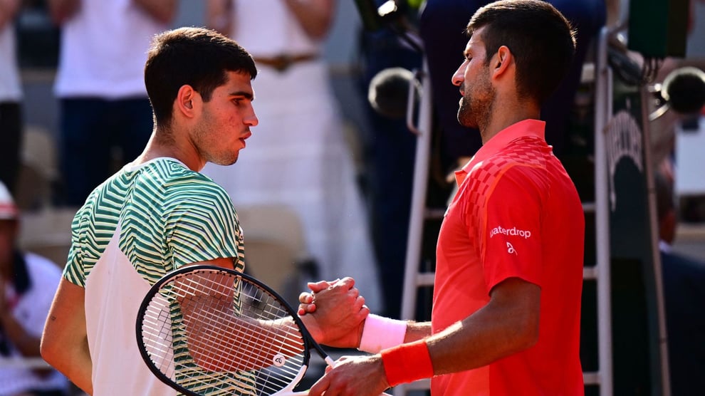 Djokovic Sees Off Injured Alcaraz To Reach French Open Final