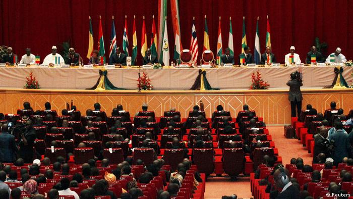 ECOWAS Bars Burkina Faso From West-African Bloc