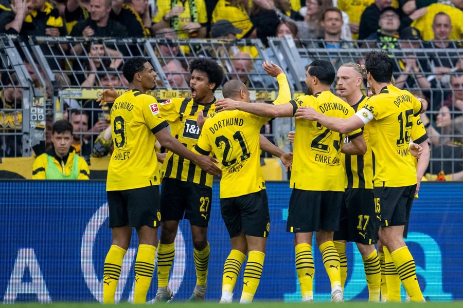 Bundesliga: Bellingham's Double Propels Dortmund Past Wolfsb