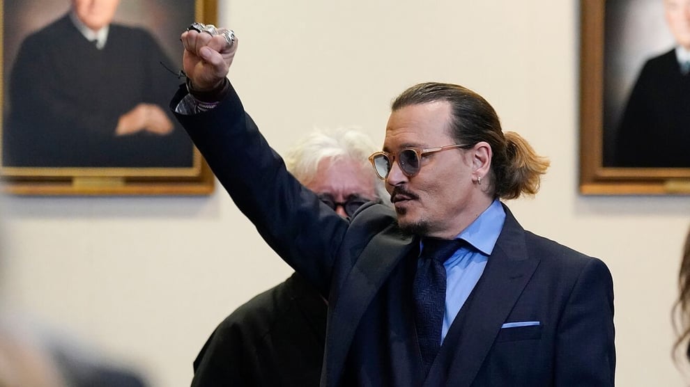 Johnny Depp’s Team Debunks $301 Million 'Pirates Of The Ca