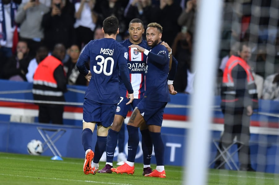 Ligue 1: Neymar On Target As PSG Defeat Marseille To Move Th
