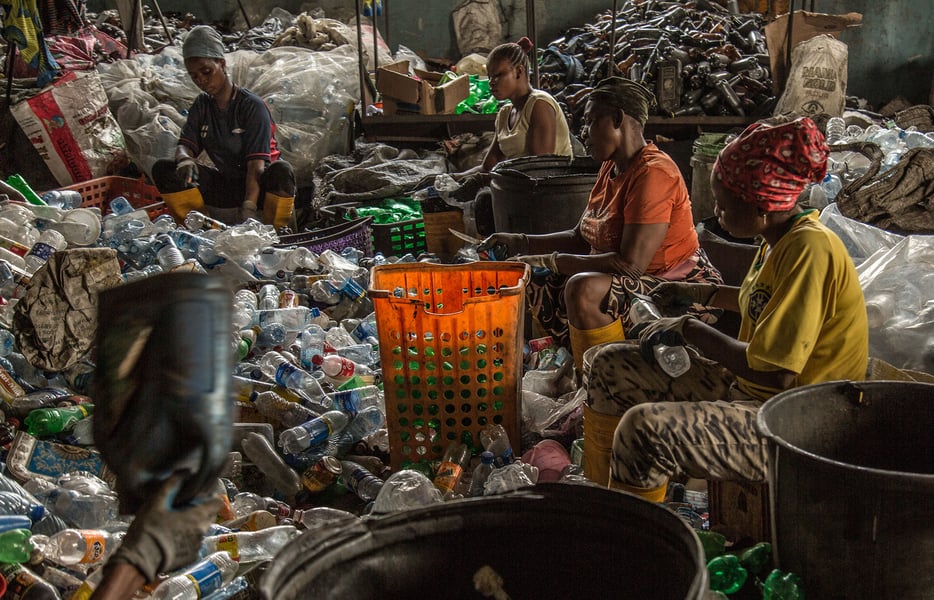 Lagos Generates 870,000 Tonnes Of Plastic Waste Annually, Sa
