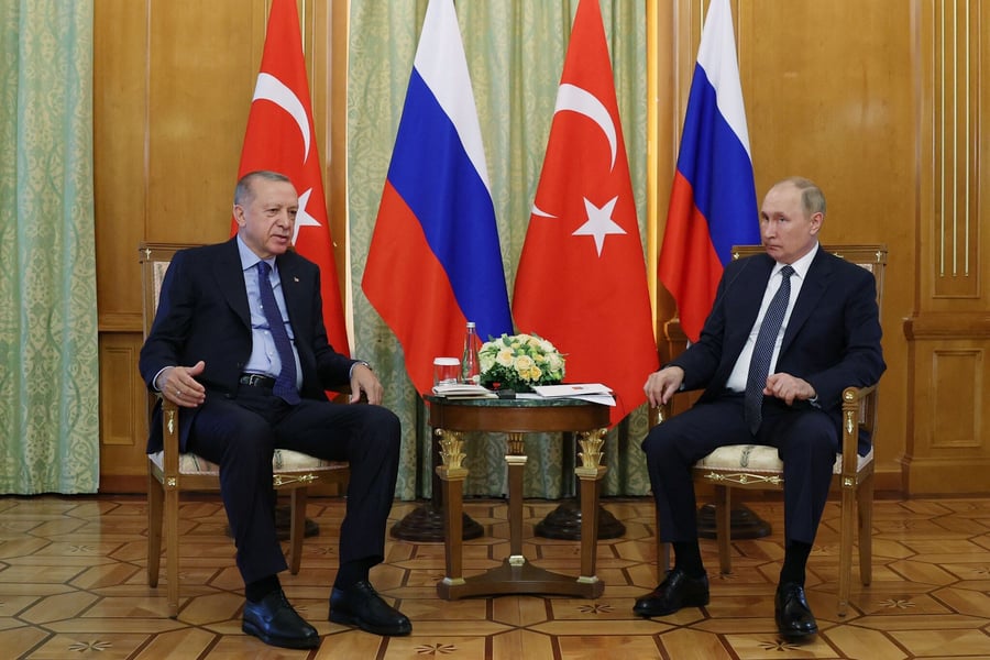 Erdoğan Speaks With Putin Over Resolving Grain Export Effor