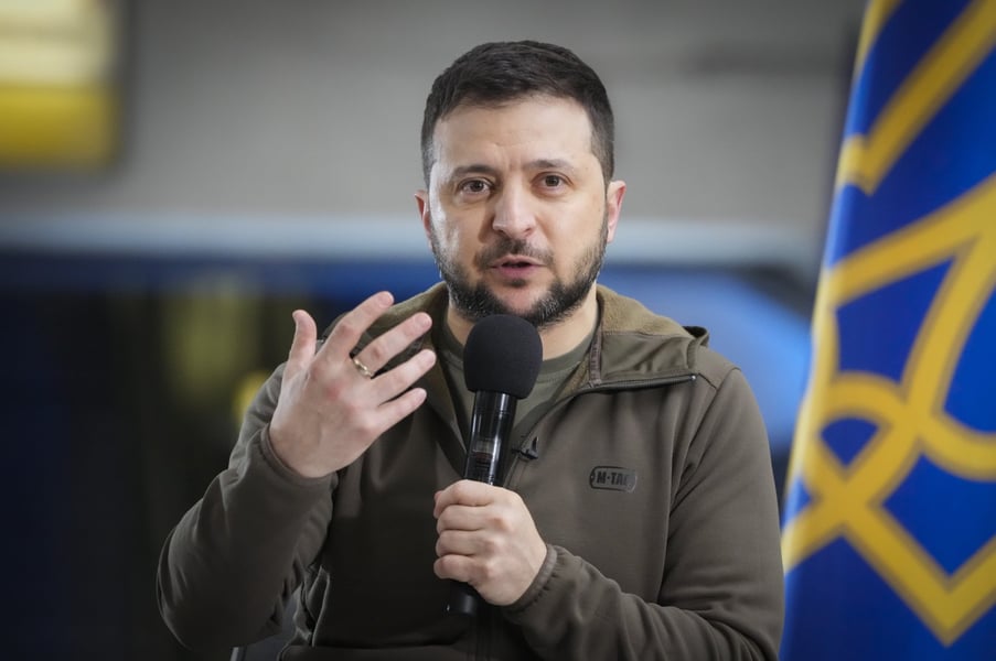 Zelenskyy Warns That Russia Eyes Vast Area From Warsaw To So