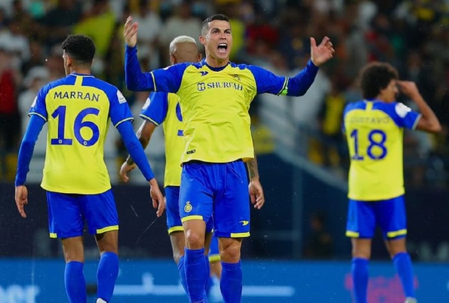 Ronaldo Nets Incredible Free Kick To Inspire Al Nassr Comeba