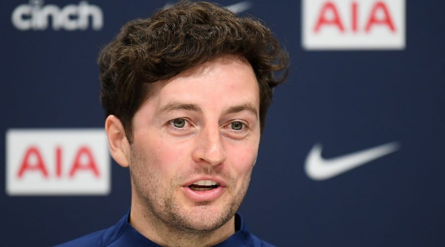 Mason Ready To Step Up As Tottenham Head Coach