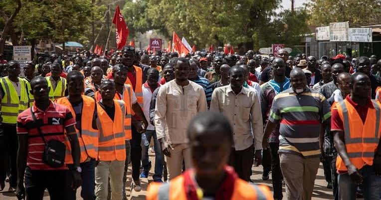 Sudanese Security Forces Attack Anti-Coup Protesters